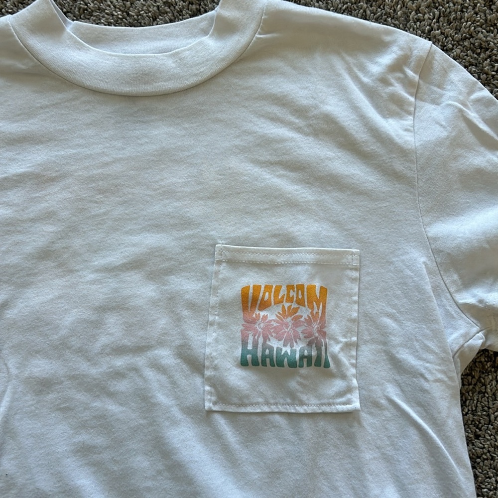 Volcom Cropped Tee - Picture 2 of 5
